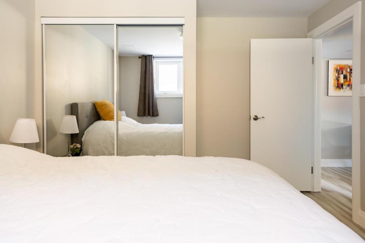 Entire 2 Bedroom Apartment Downtown - U1 키치너 외부 사진
